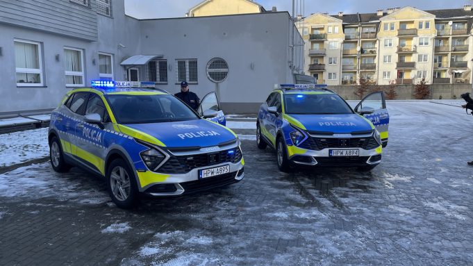 Nowe radiowozy dla policjantów ze Szczecinka i Bornego Sulinowa