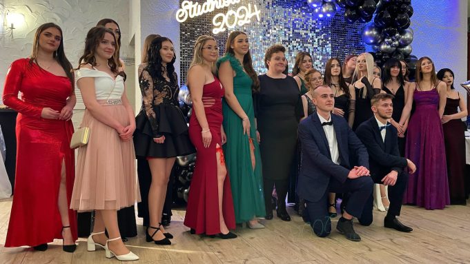 Poloneza czas zacząć, sezon studniówkowy otwarty!
