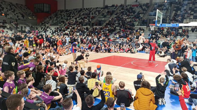 EMET niepokonany na gali juniorskiej NBA