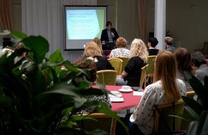 O deinstytucjonalizacji w borneńskim DPS