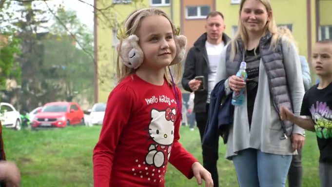 Kiełbasa Wyborcza Douglasa na osiedlu Wodociągowa