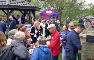 Kiełbasa Wyborcza Douglasa po raz kolejny