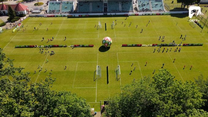 Z podwórka na Stadion o Puchar Tymbarku