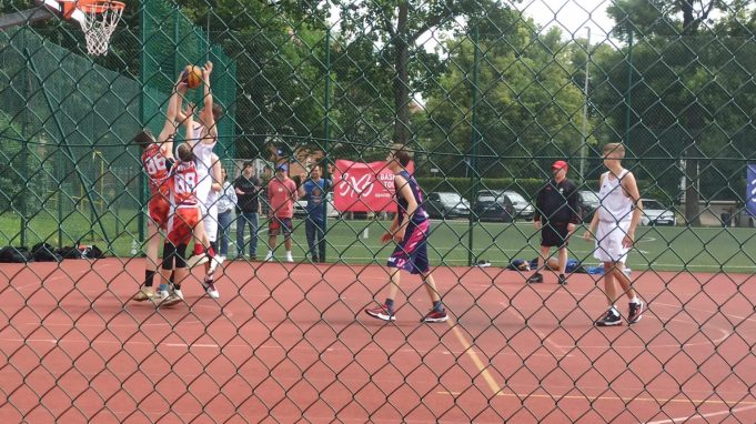 Koszykarze EMET Basketu w gazie