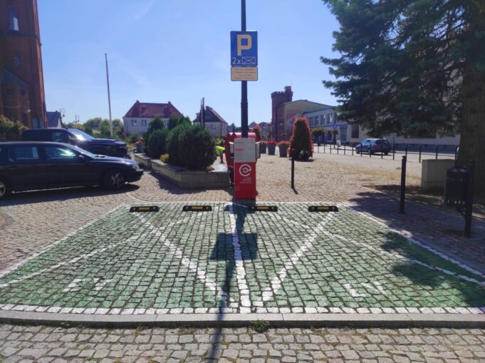 Barwice z ładowarką dla elektryków