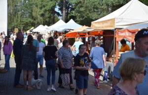 Borne chlebem i miodem pachnące
