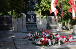 Pamięć ofiar II wojny światowej uczczono w ciszy