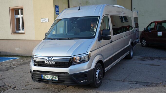 Nowy bus dla szczecineckiego Zespołu Szkół nr 2