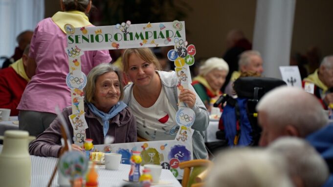Senior Olimpiada w borneńskim DPS
