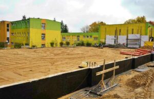 Mury pną się do góry