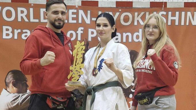 Mistrzyni kickboxingu i taekwondo wygrywa również w karate