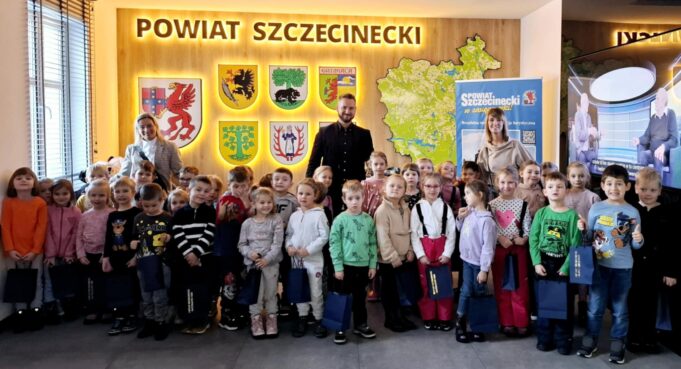 Czy Powiat płaci za budowę tej drogi… no… S11?