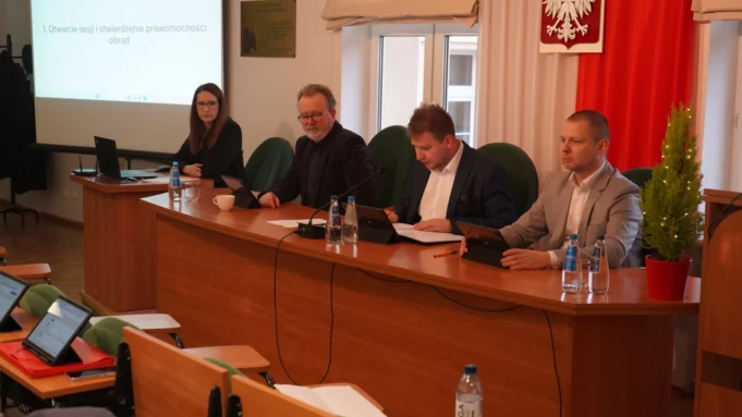 Ostatnia sesja w Powiecie