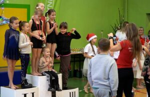 Mikołajkowe Zawody w Akrobatyce Sportowej i Fitness