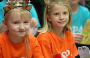 Zostań Świętym Mikołajem i pomagaj z Czwórką!