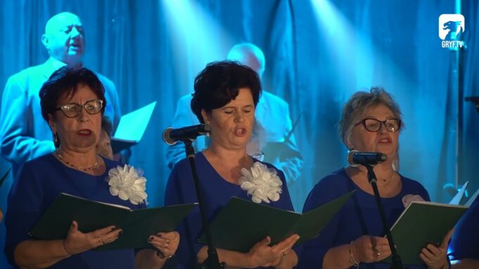 Biała ziemia – Chwytaj Dzień – Koncert Świąteczny w Barwicach