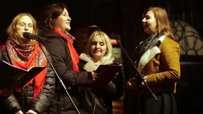 Ej, w lesie – Anieli w niebie śpiewają – Jarmark Świąteczny w Szczecinku