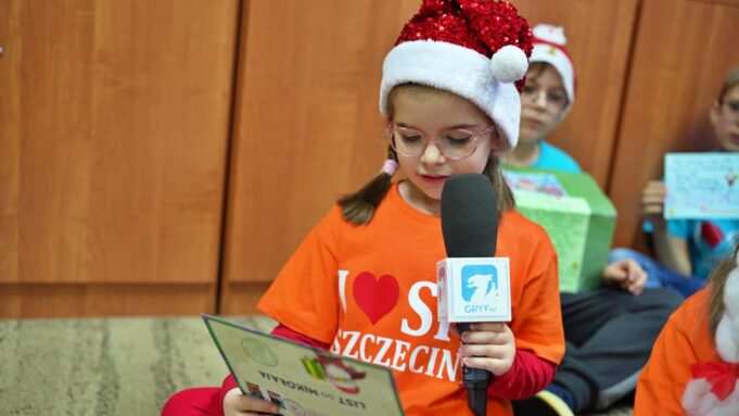 Zostań Świętym Mikołajem i pomagaj z Czwórką!