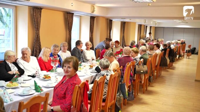 Spotkanie świąteczno-mikołajkowe Stowarzyszenia Aktywnych Kobiet