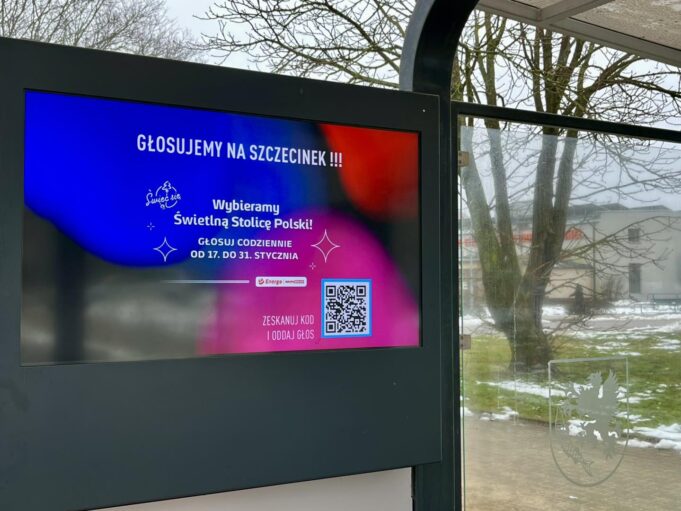 Ratusz wprowadza możliwość reklamowania się na przystankach