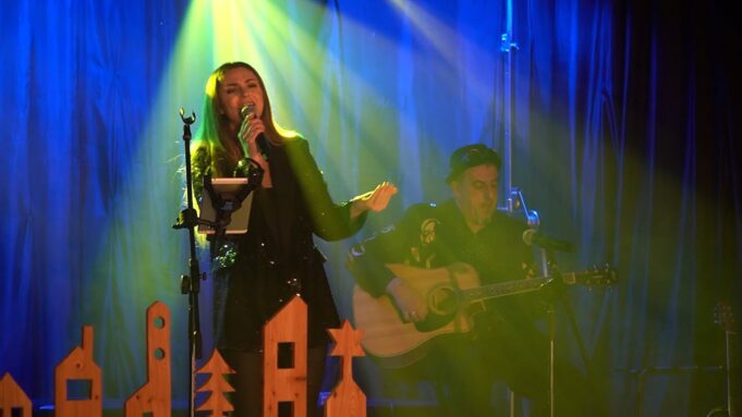 Marta Kruczkowska i Jakub Szuba – Koncert Świąteczny w Barwicach