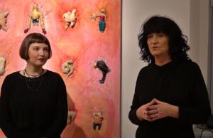 Tkanina artystyczna Igi Kalkowskiej w Galerii Sztuki Zamek