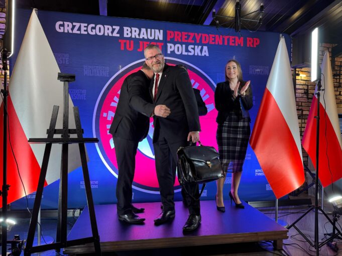 Wehrmacht eurokołchozowy, Nobel dla Putina i operacja Wisła 2.0 – Grzegorz Braun w Szczecinku