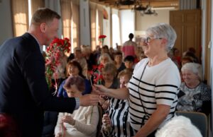 Seniorzy z Miejskiego Centrum Wsparcia świętowali podwójnie