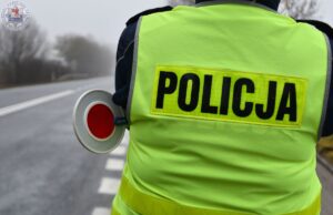 Trzy sądowe zakazy i komplet punktów nie powstrzymały go od jazdy