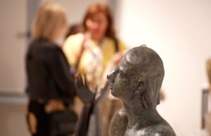 Rzeźby Romualda Wiśniewskiego w Galerii Sztuki Zamek