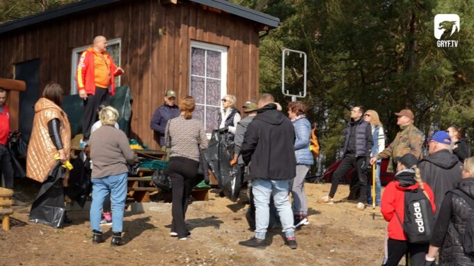 Akcja sprzątania jeziora Pile