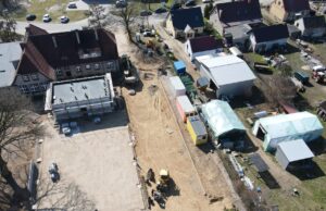 Halowe mury pną się do góry