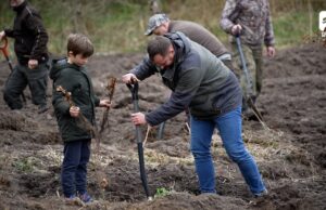 Myśliwi dla Przyrody – akcja sadzenia w Leśnictwie Rojsty