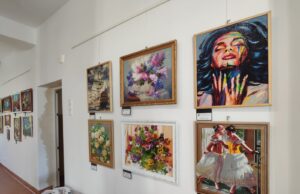 Osobliwości w borneńskiej Art Galerii