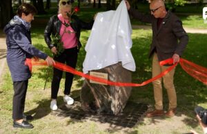 Szczecinek honoruje Mieczysława Karamuckiego