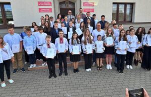 Absolutorium dla burmistrza i nagrody dla najzdolniejszych uczniów