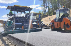 Gorące lato na budowie drogi ekspresowej S11