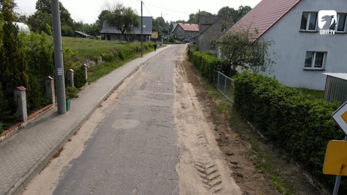Umowa na remont drogi w Sporem