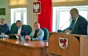 Nadzwyczajne obrady w powiecie