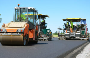 Ponad tysiąc ton asfaltu dziennie – tak się buduje S11