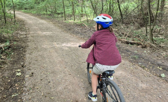 Ścieżka po drugiej stronie jeziora wyremontowana