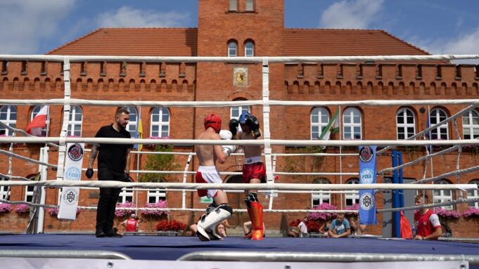 Hopsa na Zachodzie – Liga Kickboxingu V3