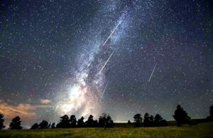 Niezwykły spektakl na niebie… „Spadające gwiazdy” widoczne w regionie