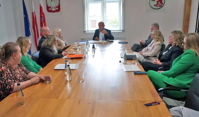Spotkanie z przedstawicielami pielęgniarek i położnych