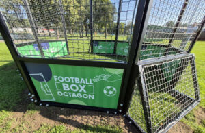 Piłkarski plac zabaw dla młodych futbolistów