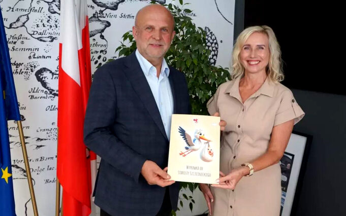 Dwa lata, setki wyprawek – szpital wspiera młodych rodziców