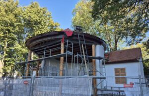 Muszla koncertowa pięknieje z dnia na dzień