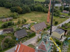 Montaż iglicy Kościoła pw. św. Antoniego w Juchowie