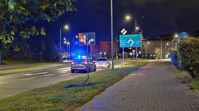 Bez aresztu dla pijanego driftera rozjeżdżającego policjantów