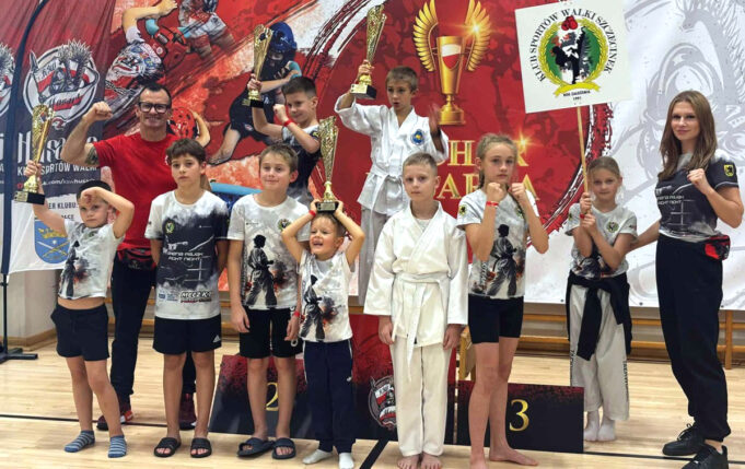Młodzi wojownicy KSW Szczecinek z medalami